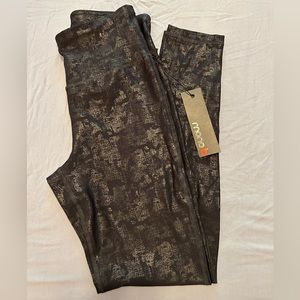 NWT Mono b leggings
